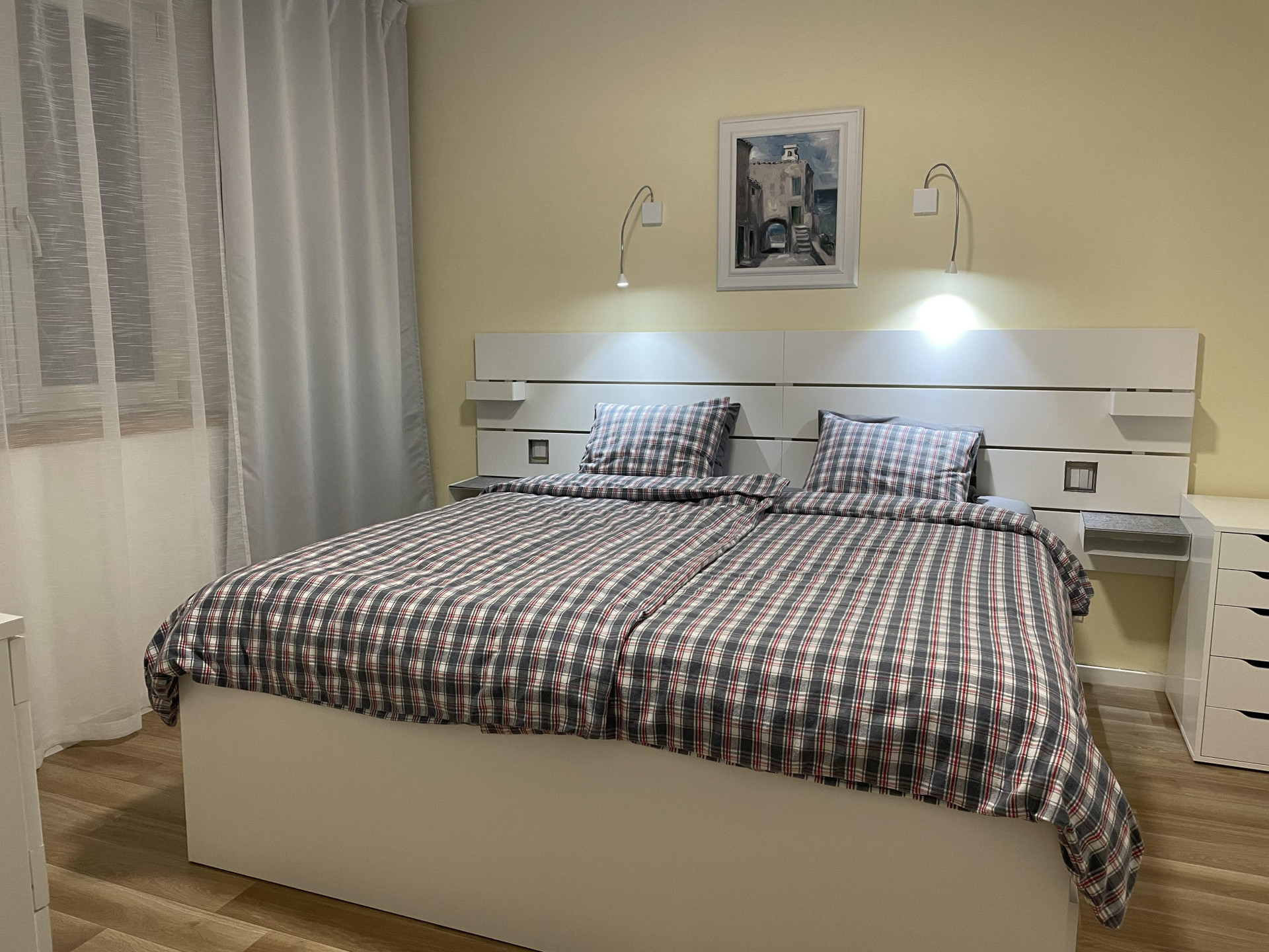 Bedroom with double bed