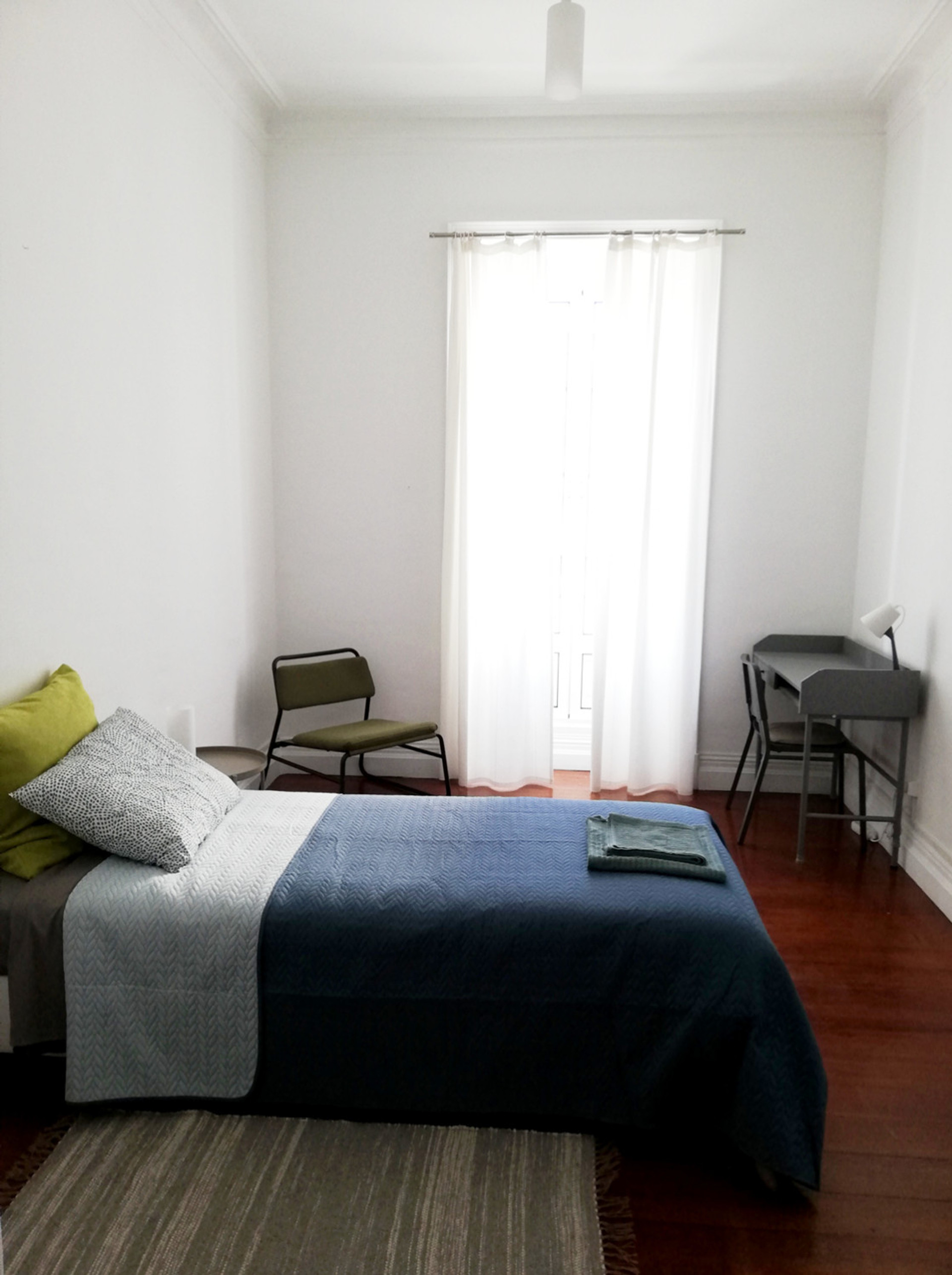 ROOM 1 - QUARTO 1 - SINGLE