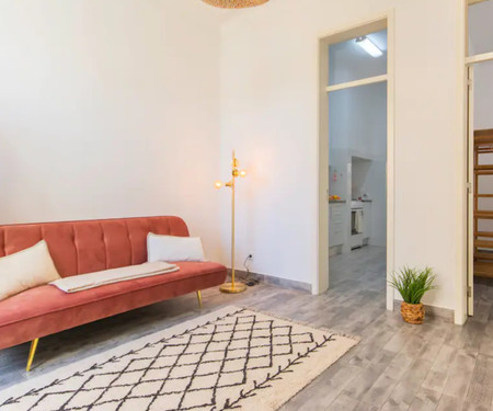 Cozy Apartment with Patio near Carcavelos Beach