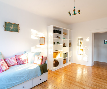 Bright top floor apartment in Kreuzberg