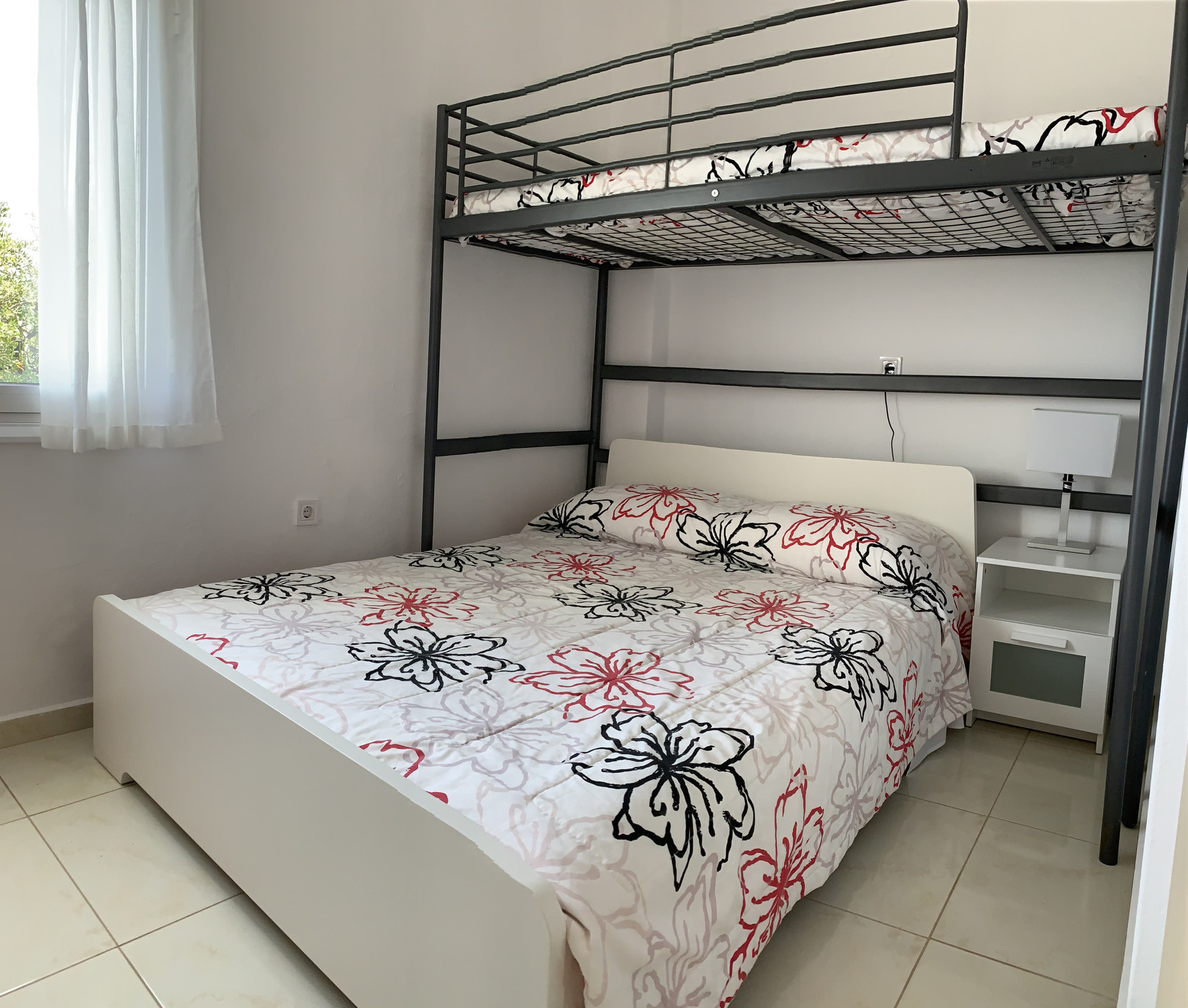 Bedroom no. 2 (2/3 people)