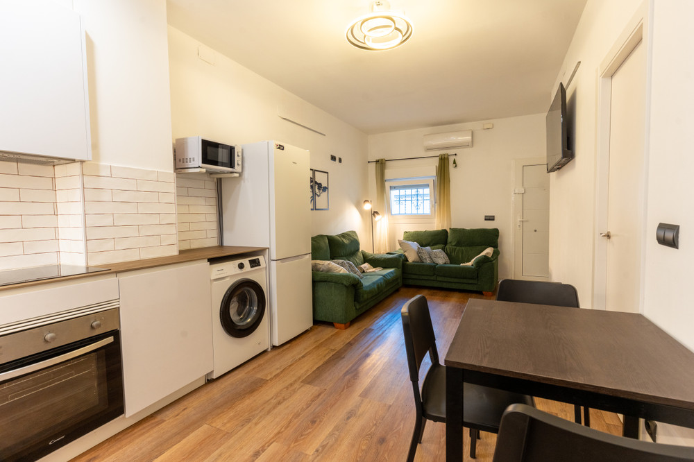 2-bedroom apartment for rent, bills included preview
