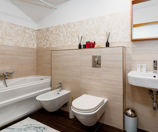 River Deluxe Suite