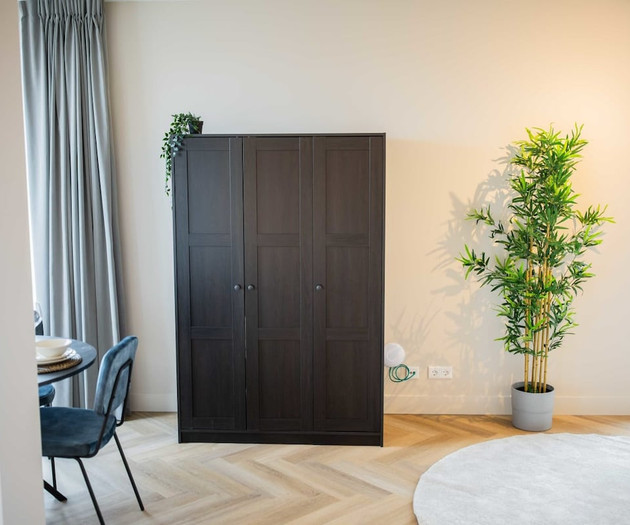 Charming City Penthouse Studio KS