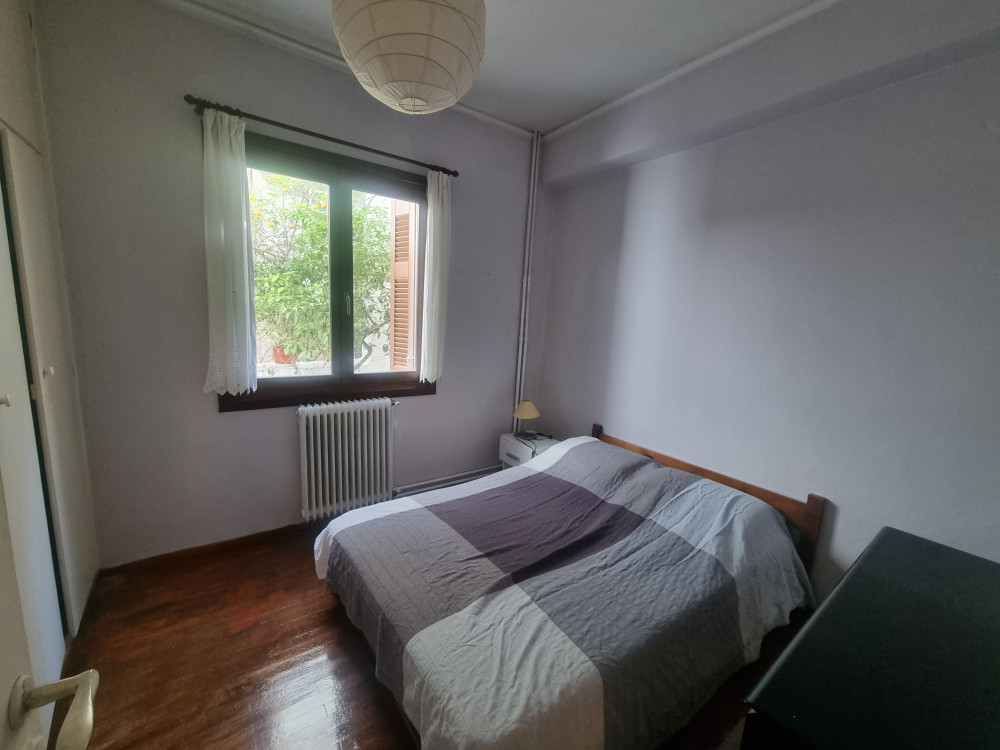 Quiet apartment in family house preview