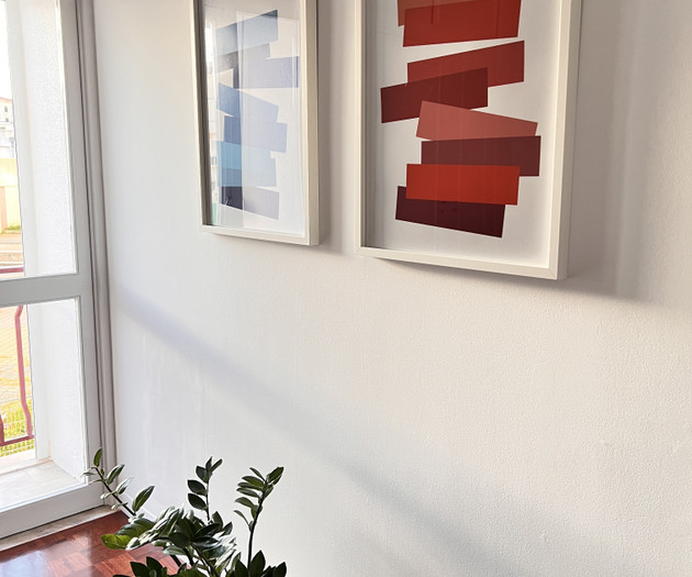 Cozy & Fully Furnished Blue&Red Room in Lisbon