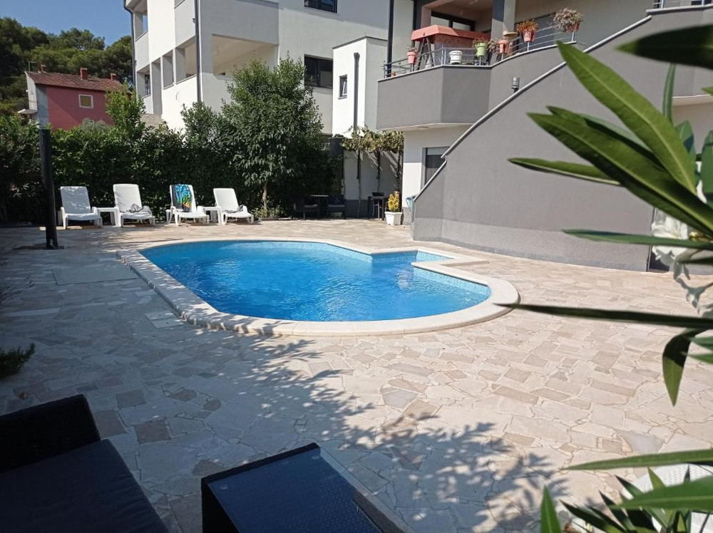 Apartment with pool Renata preview