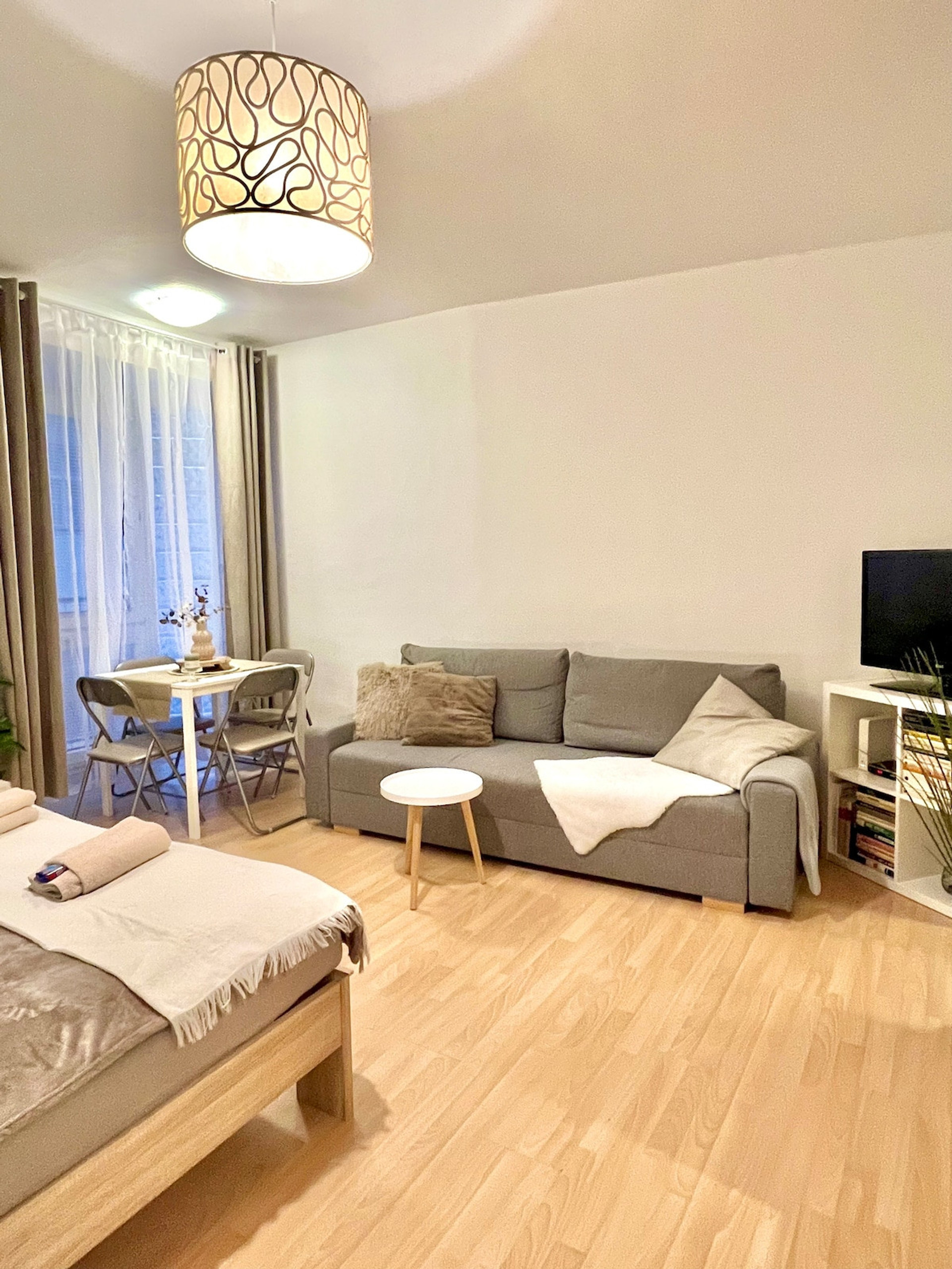 Bedroom image 2