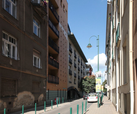 Budapest - modern 2BR, balcony, garage