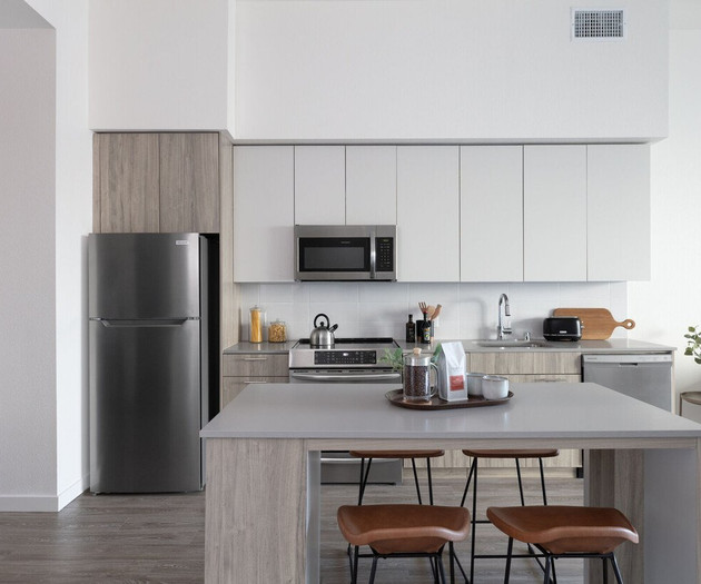 Modern Furnished Apartment in Downtown Sacramento