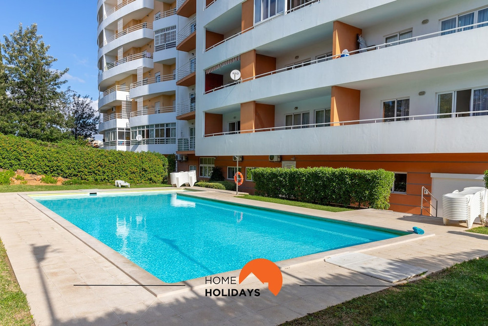 #199 Equiped, Balcony w/ City View and Pool preview