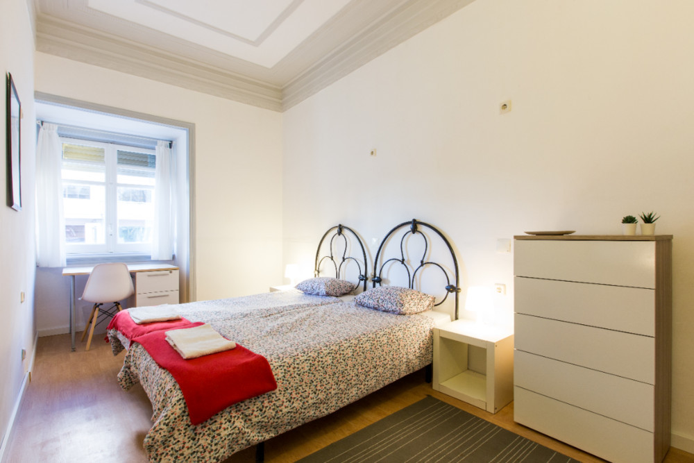 Modern twin/double room in Rato preview