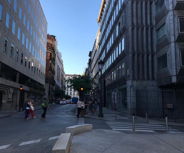 Apartamento en Cortes/ Barrio de las Letras Madrid
