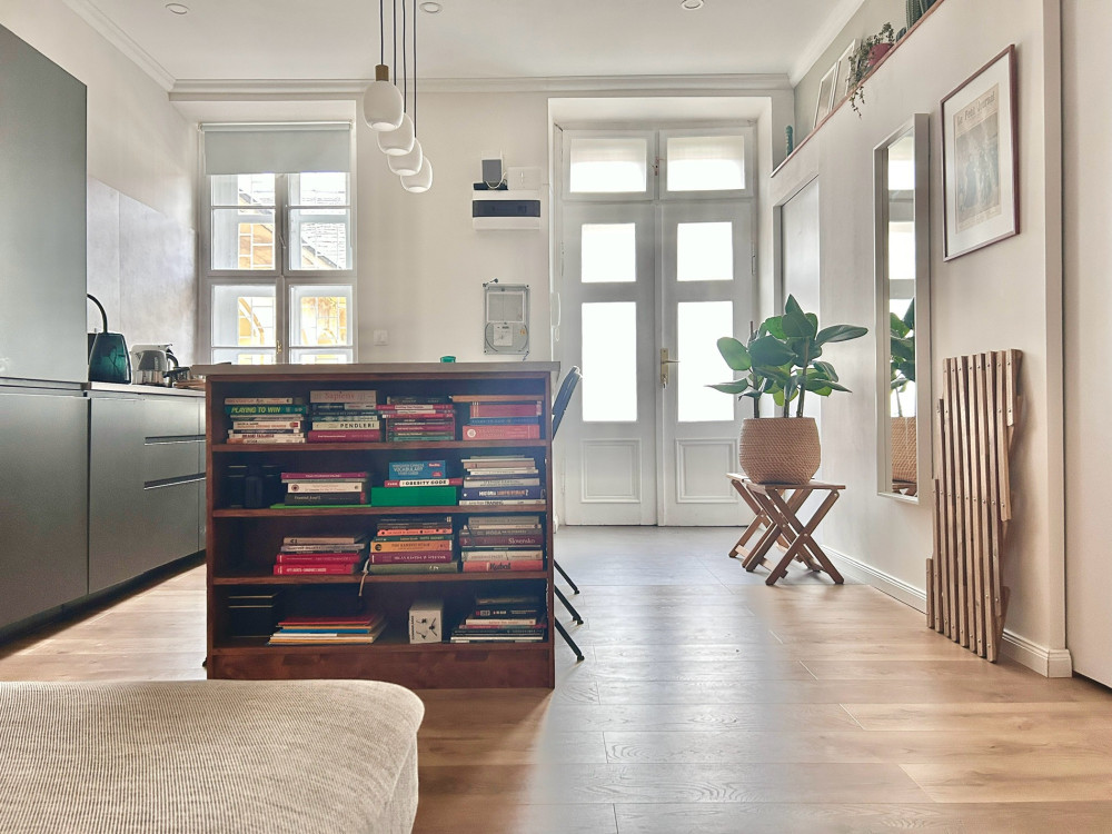 Stylish 1.5-BR Apartment in an Excellent Location preview