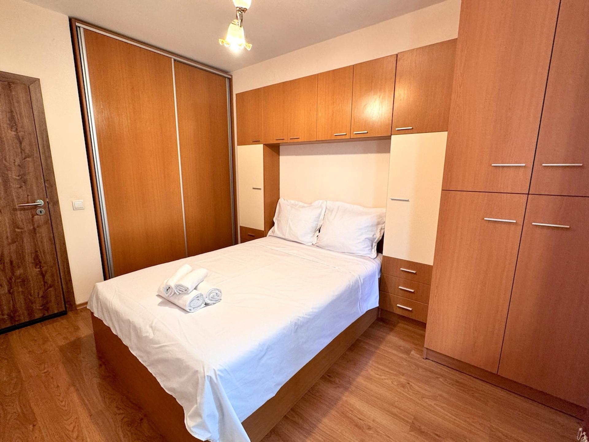 Bedroom image 1