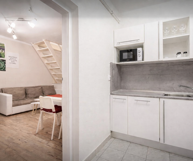 Quiet & Fully Equipped Apartment in Downtown