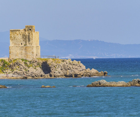 Cubo's Beachfront Marina de Casares House