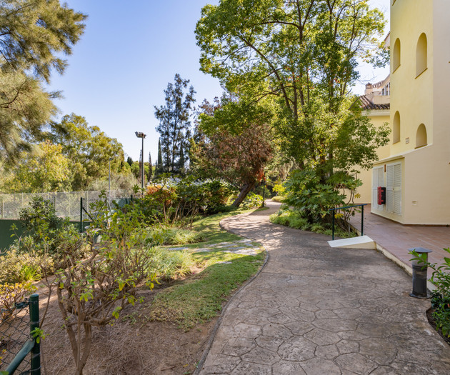 Apartamento Residencial en Marbella con Piscina