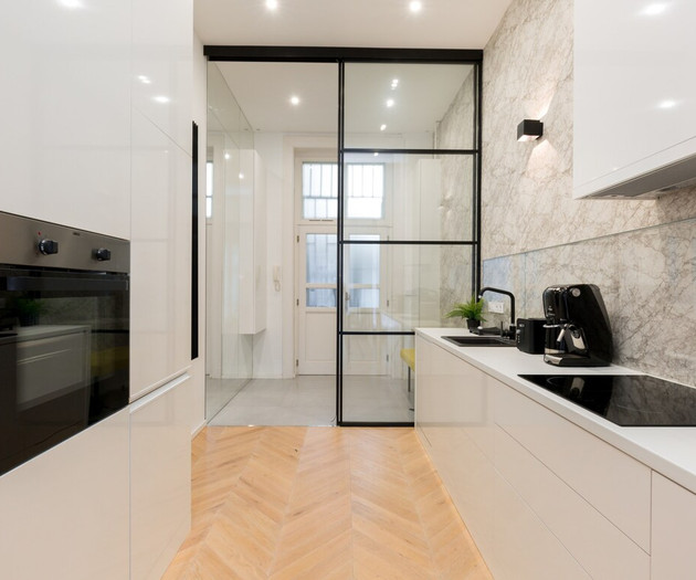 Designer Dream Home @ The Opera w/ Sauna & Balcony
