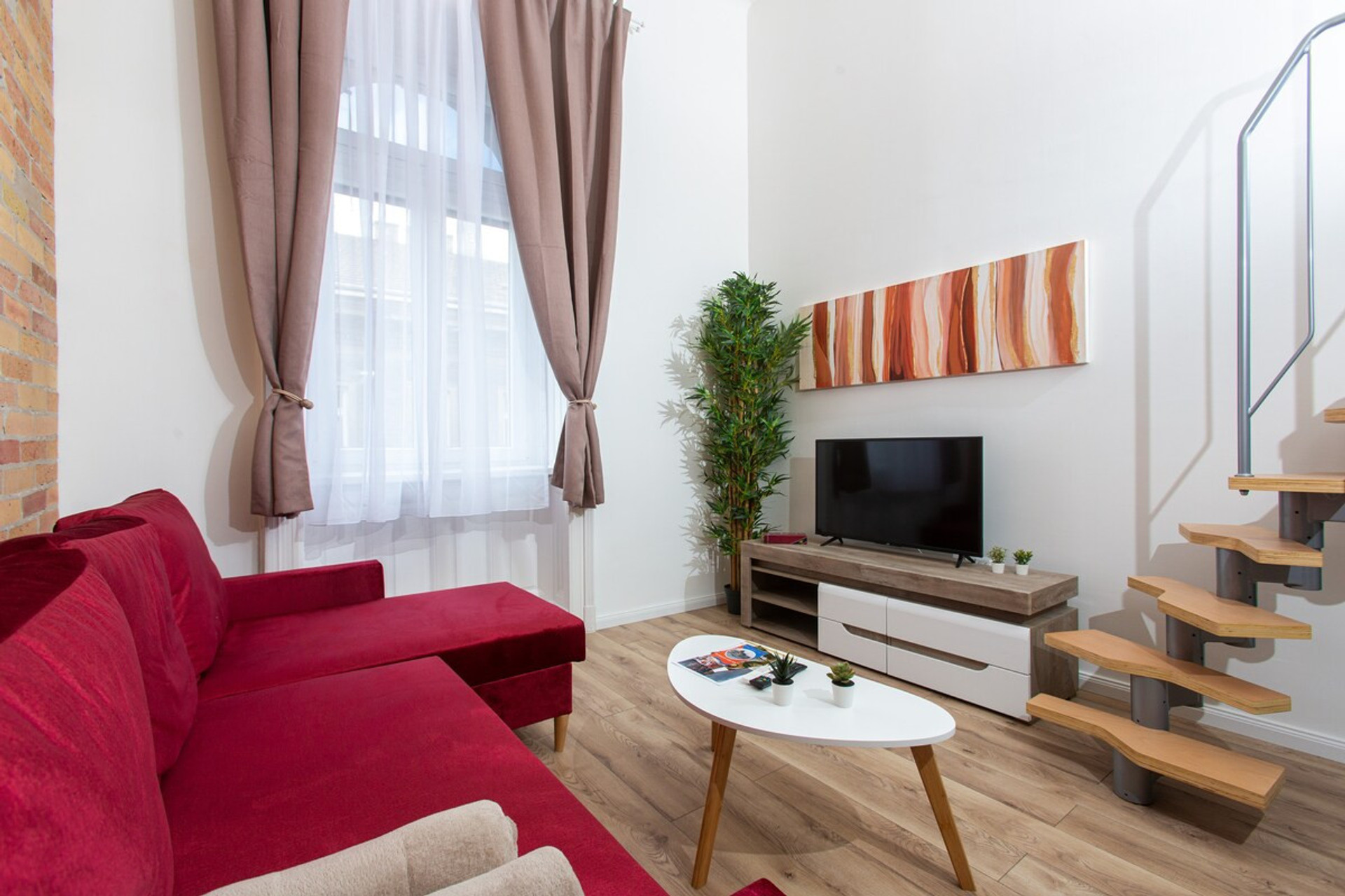 Living room image 2