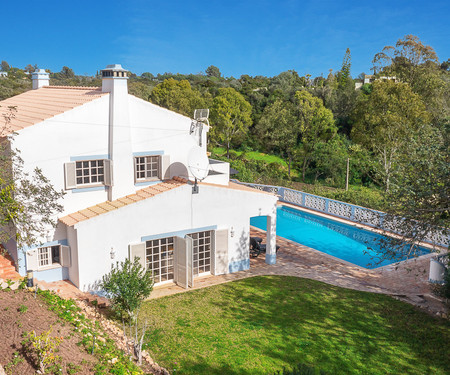 Quiet Spacious House | Swimming Pool