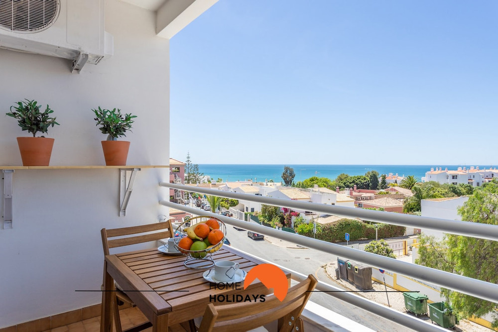#005 Shared Pool w/ Private Parking, 350 mts Beach preview