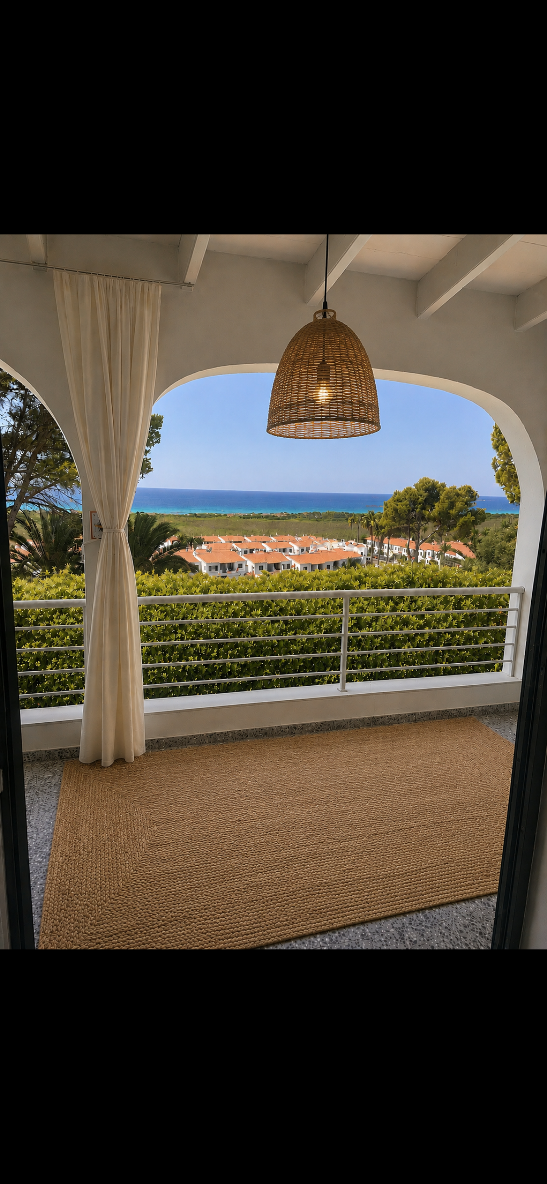 Balcony with sea view