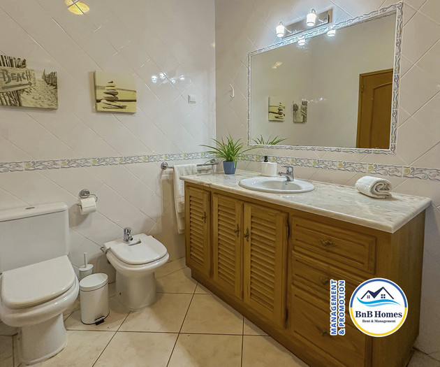 Villa Verde - 4 bedrooms, Marina view, pool & BBQ