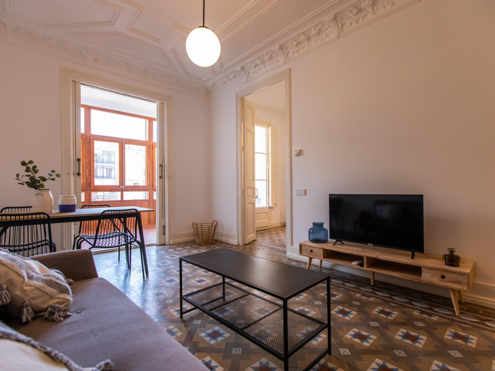 MODERNIST AND LUXURIOUS FLAT IN THE EIXAMPLE preview