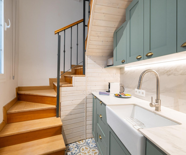 H2M Alamos Duplex, desk, dishwasher, shower