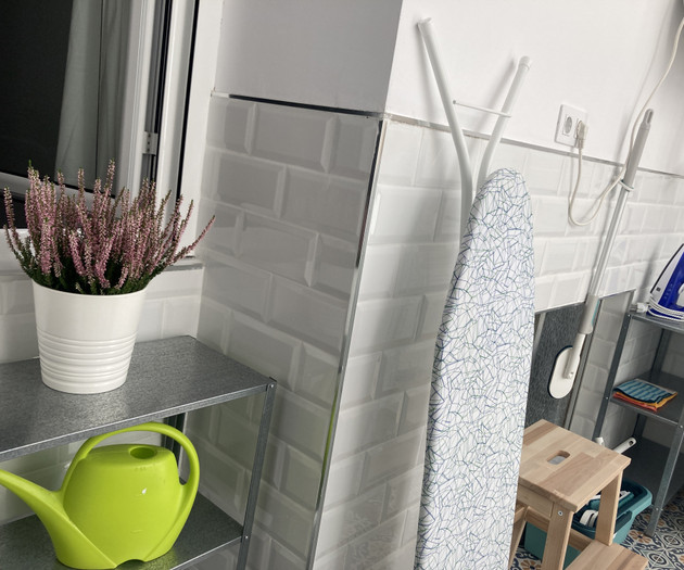 Bellea Room - Spacious, bright, over-sized closet