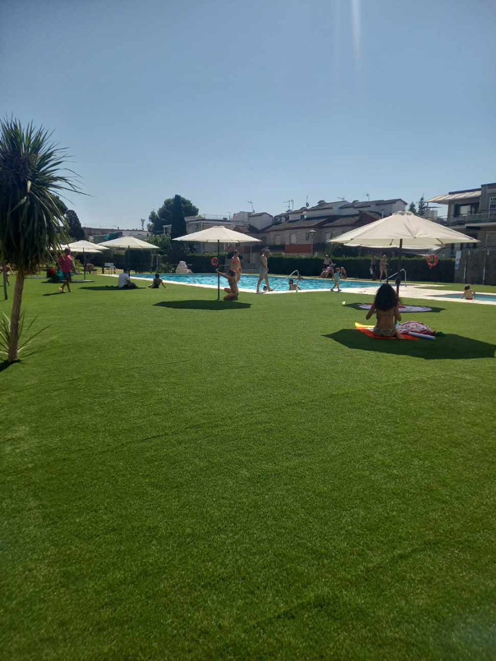 bright apartment large terrace  pool  beach preview