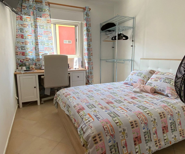 Room in quiet area - 30min from Lisbon