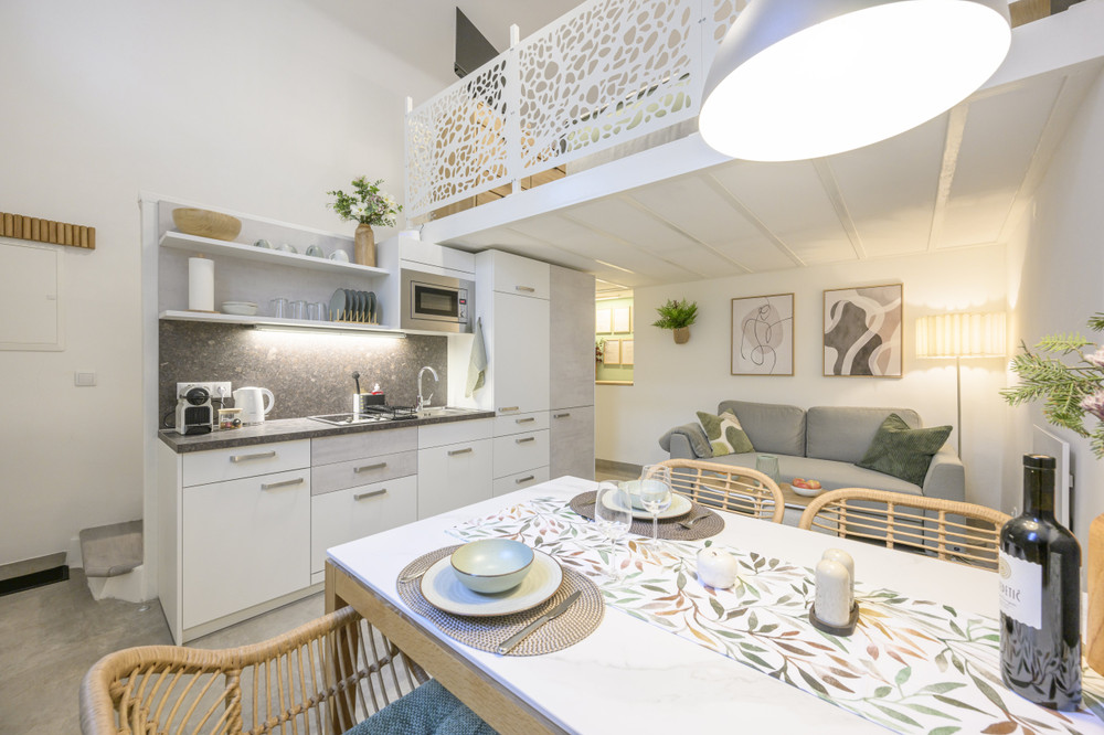 Olive Oasis - let the apartment introduce itself preview