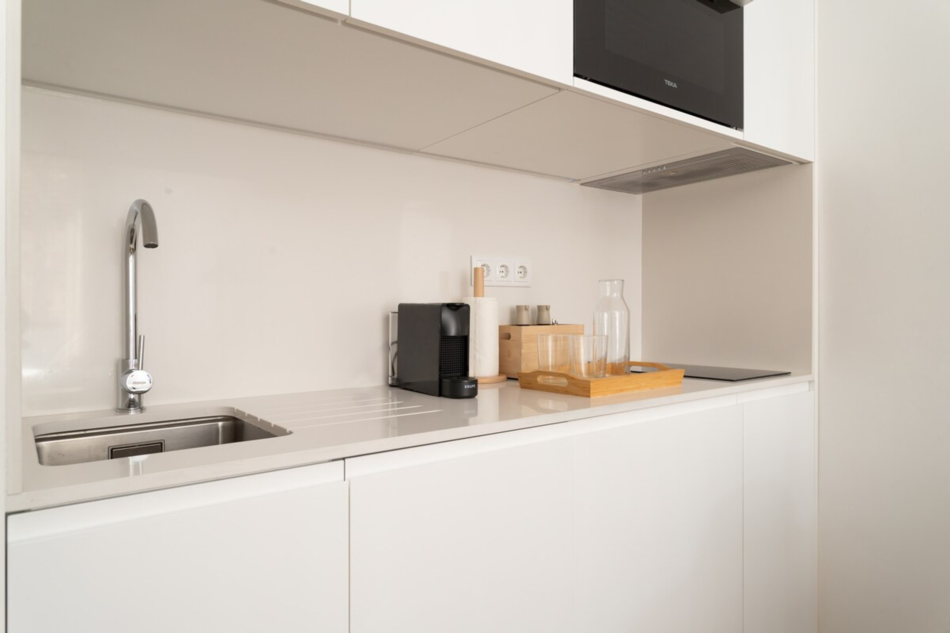 Kitchenette image 1