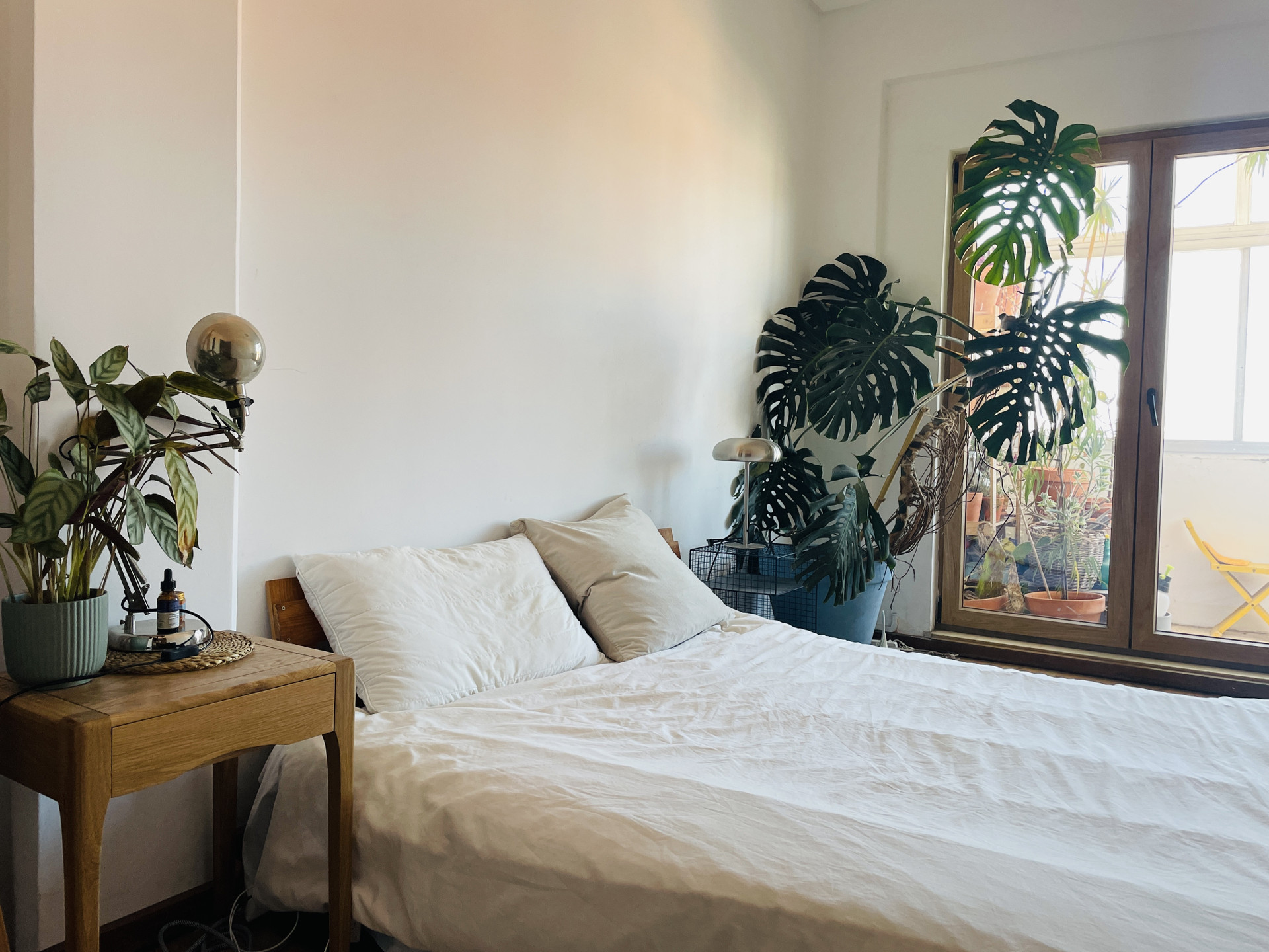 Bedroom with double bed