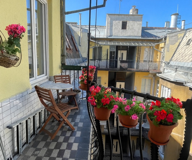 Cosy elegant flat - Servita Square