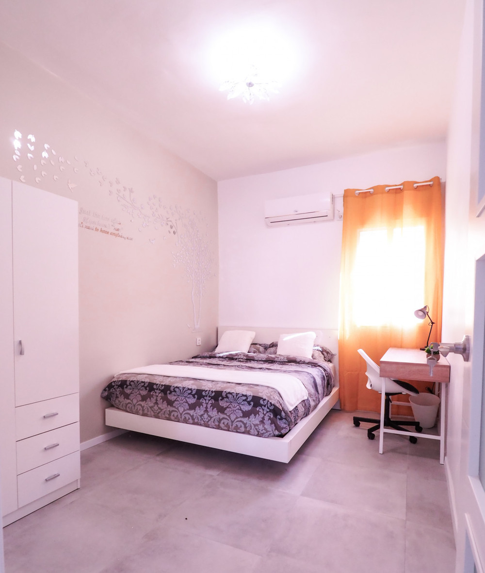 Double Room near d beach and University preview