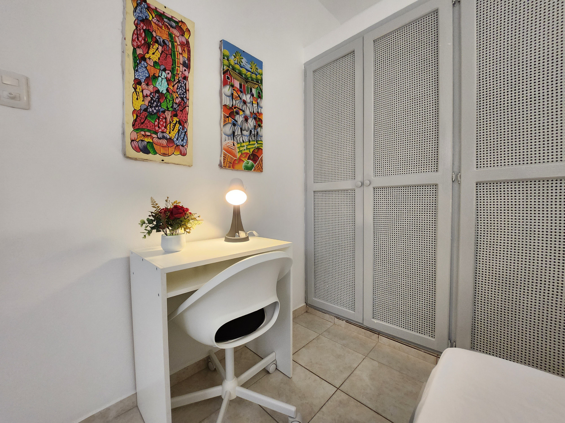 desk