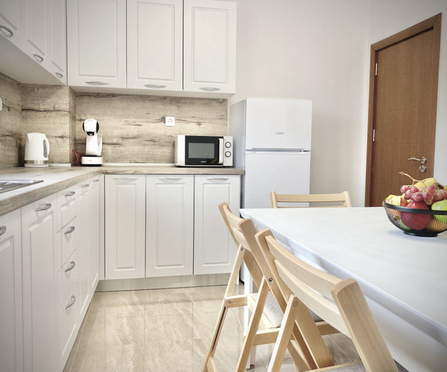 Spacious & Cozy 2 BDR Apartment with Fast Wi-fi