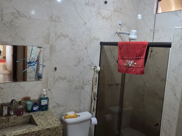 Bathroom 2