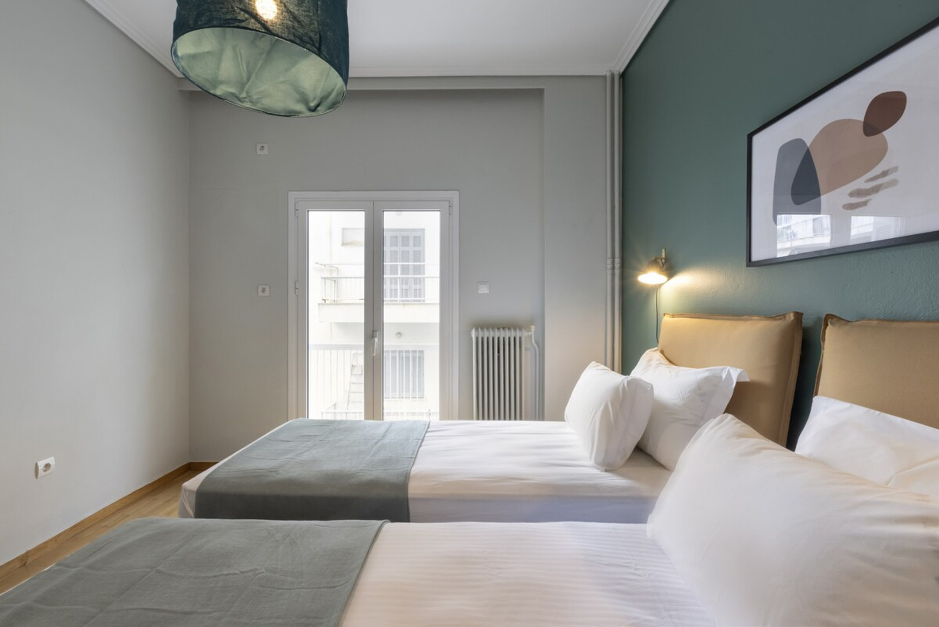 Bedroom 1 image 2