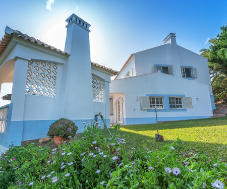 Quiet Spacious House | Swimming Pool