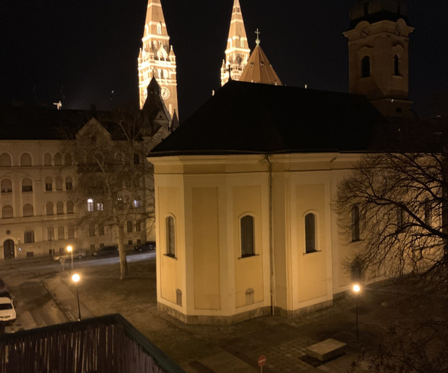 Panorámás polgári lakás Szeged belvárosában