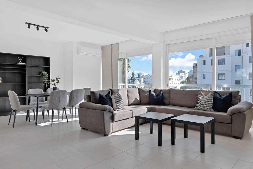 Romanou Modern 3-Bedroom City Center Apartment preview