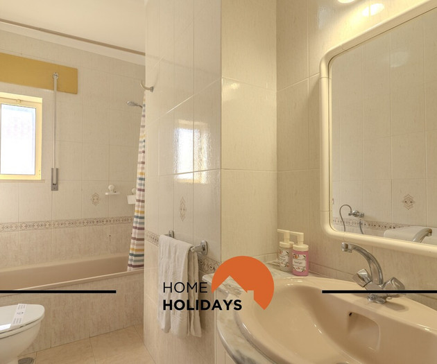 #348 Apartment Madaleno by Home Holidays