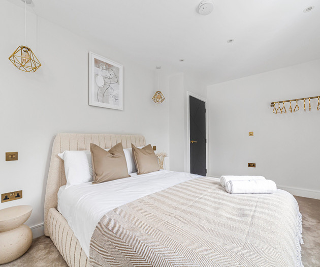 Chic and Classy 2BR Penthouse w/ Parking, 6 Guests
