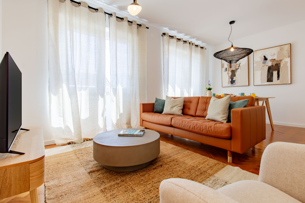 Charming 1-Bedroom Apartment in Algés preview