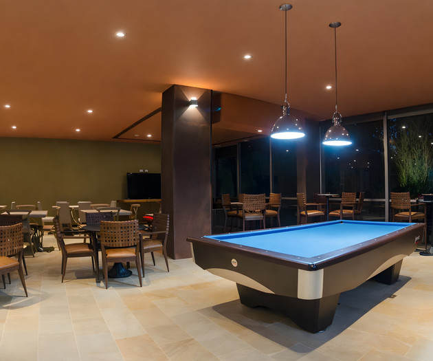 Premium Executive Apartment with Hotel Services In