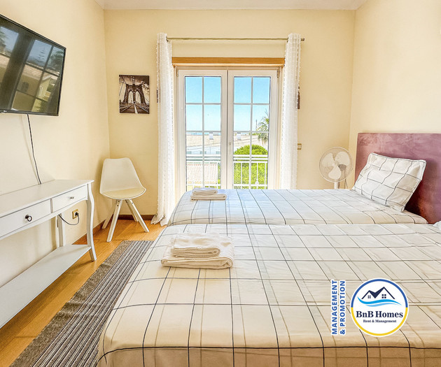BnB Homes 3-bedroom Townhouse, 2 pools & terraces